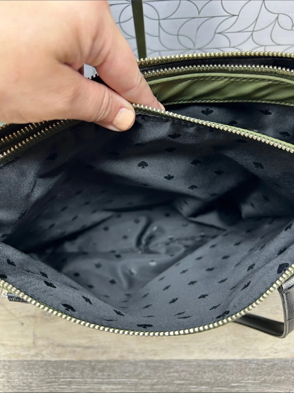 1423 kate spade Black Tote with Olive Trim 051423